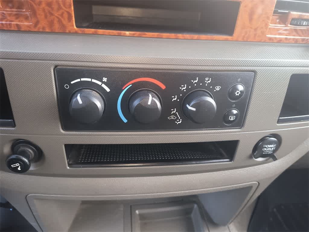 Thumbnail: 2006 Dodge Ram 2500 - 17