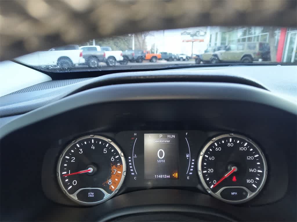 Thumbnail: 2017 Jeep Renegade - 8