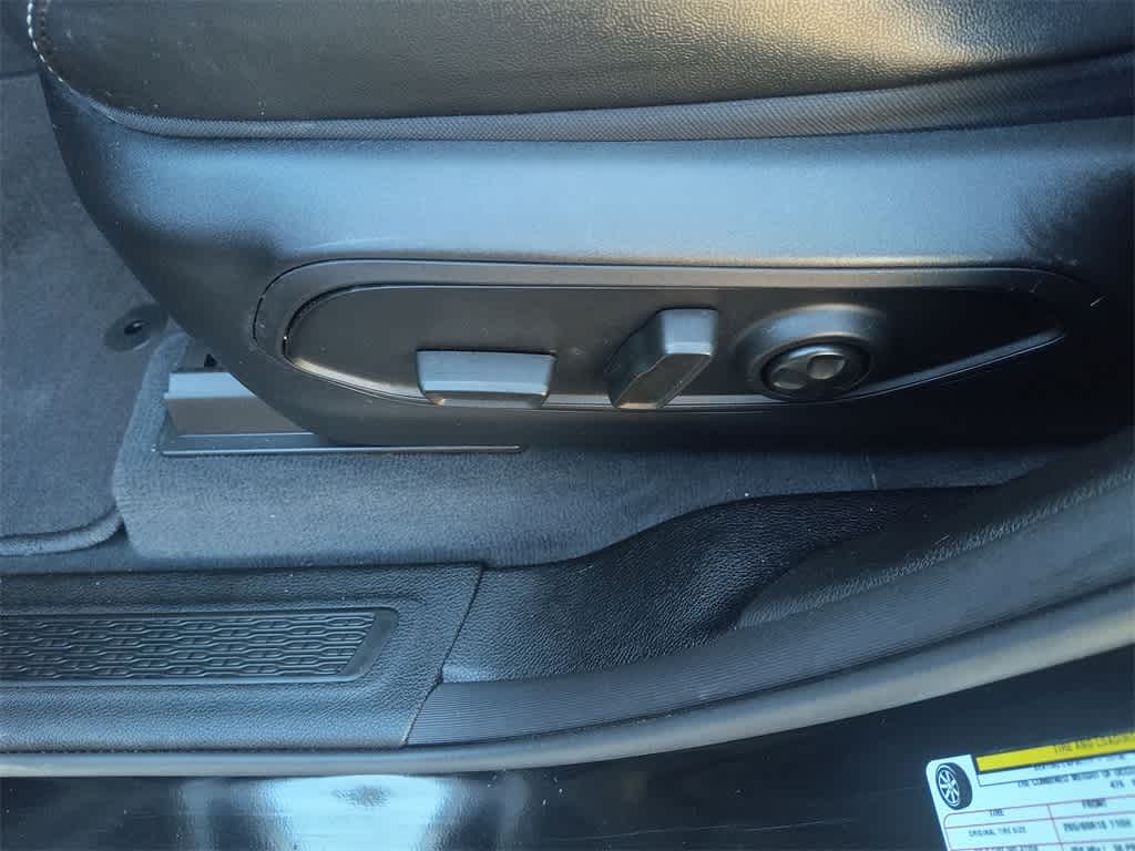 Thumbnail: 2023 Jeep Grand Cherokee - 12