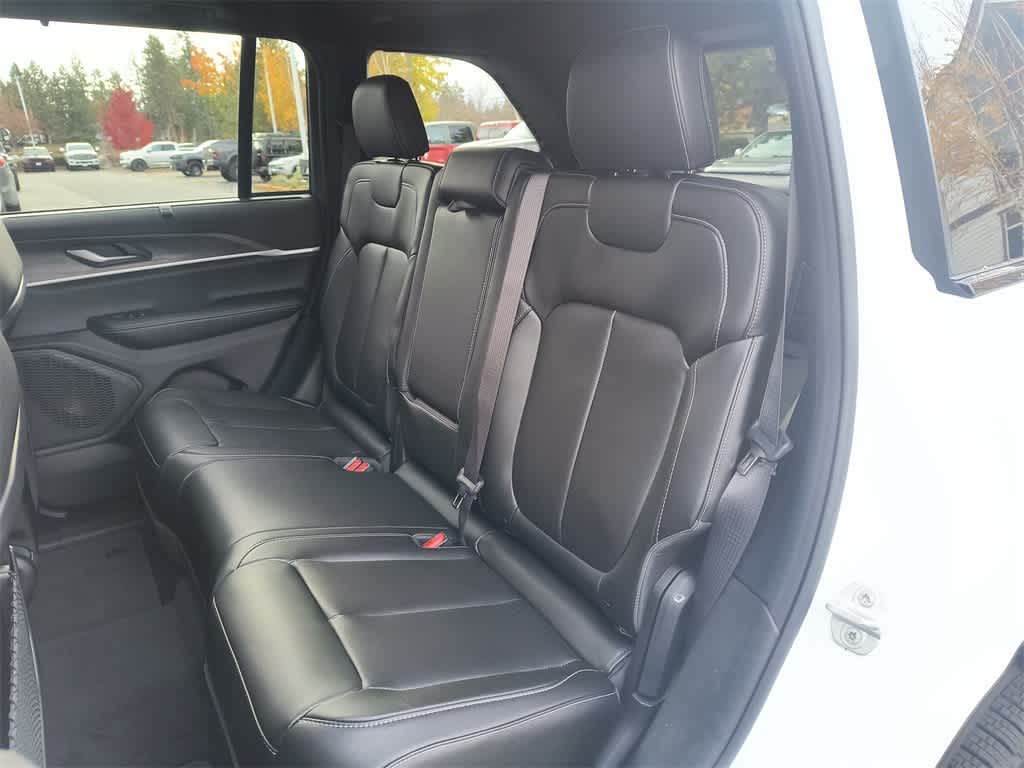 Thumbnail: 2025 Jeep Grand Cherokee - 23