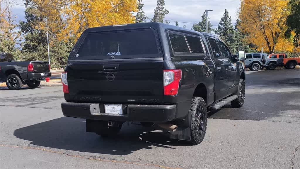 Thumbnail: 2018 Nissan Titan - 8