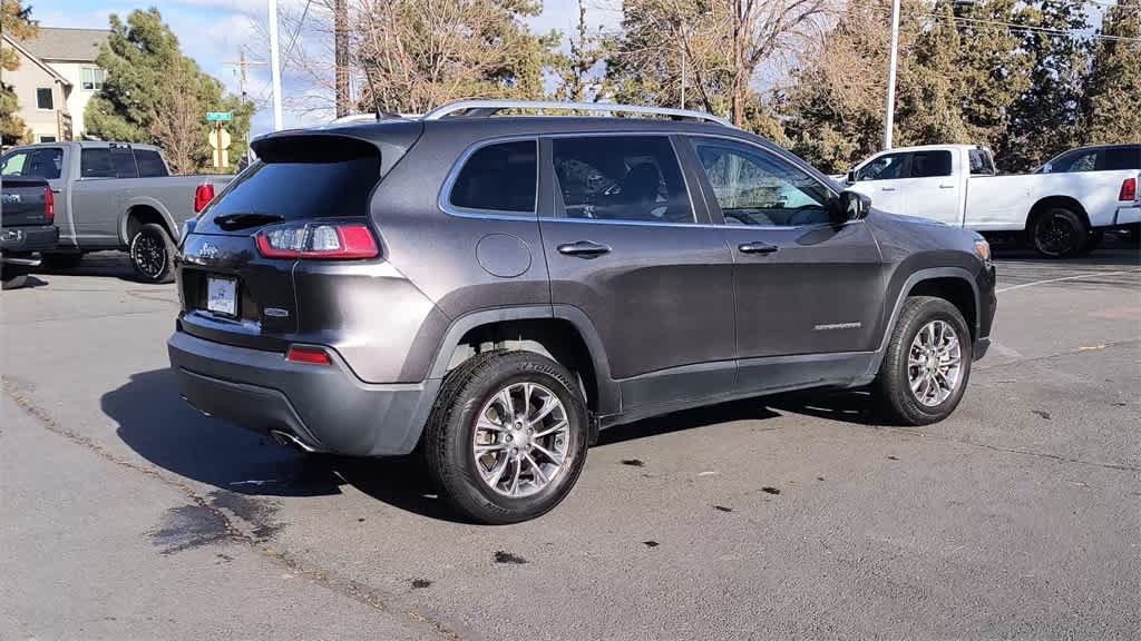 Thumbnail: 2019 Jeep Cherokee - 9