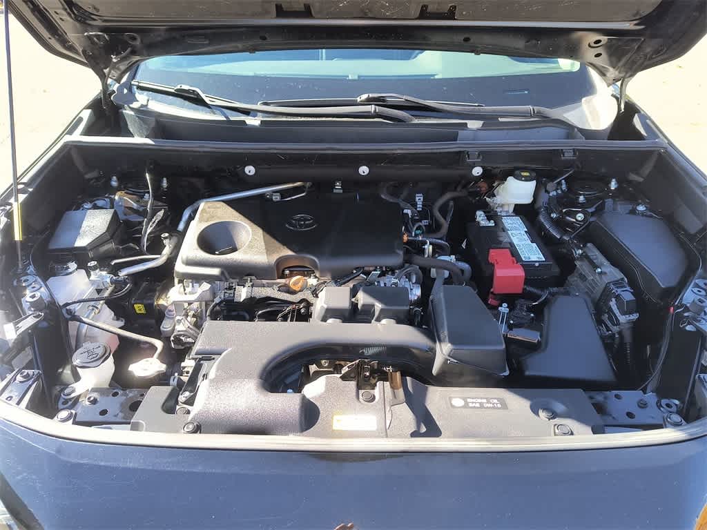 Thumbnail: 2022 Toyota RAV4 - 25