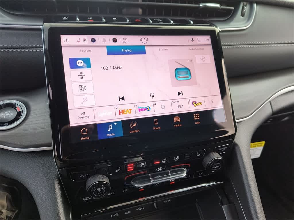 Thumbnail: 2025 Jeep Grand Cherokee - 16