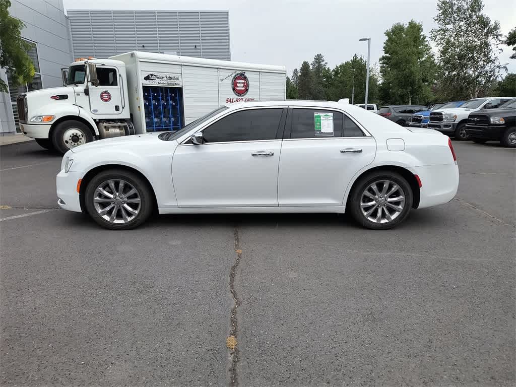 Thumbnail: 2016 Chrysler 300 - 3