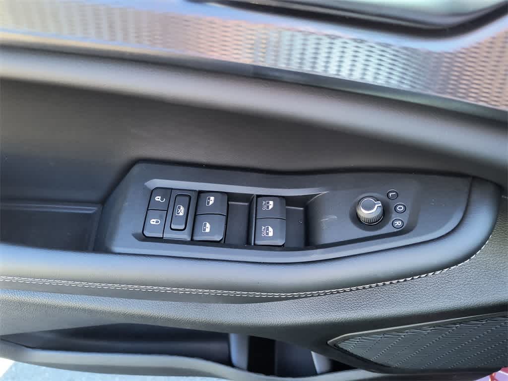 Thumbnail: 2025 Jeep Grand Cherokee - 13