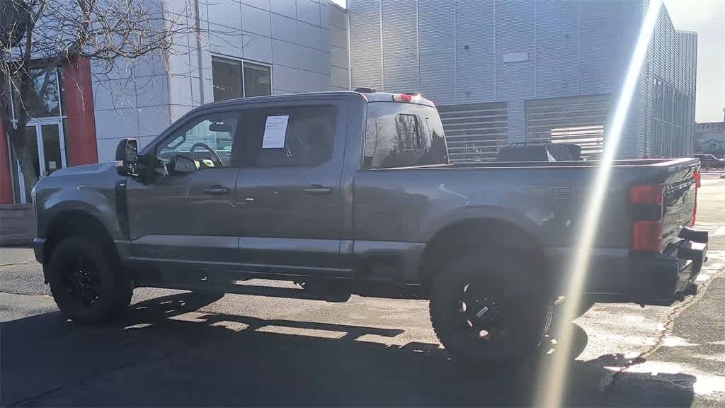 Thumbnail: 2024 Ford Econoline - 6