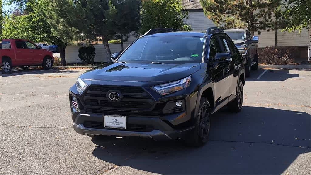 Thumbnail: 2022 Toyota RAV4 - 4