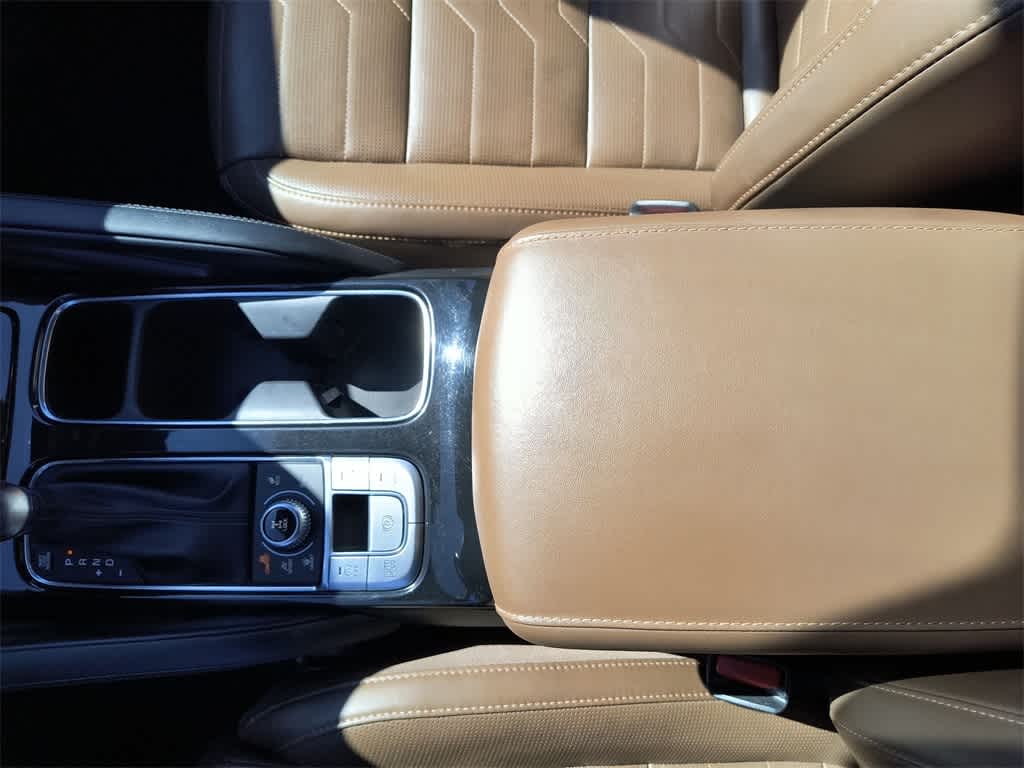 Thumbnail: 2021 Kia Telluride - 21