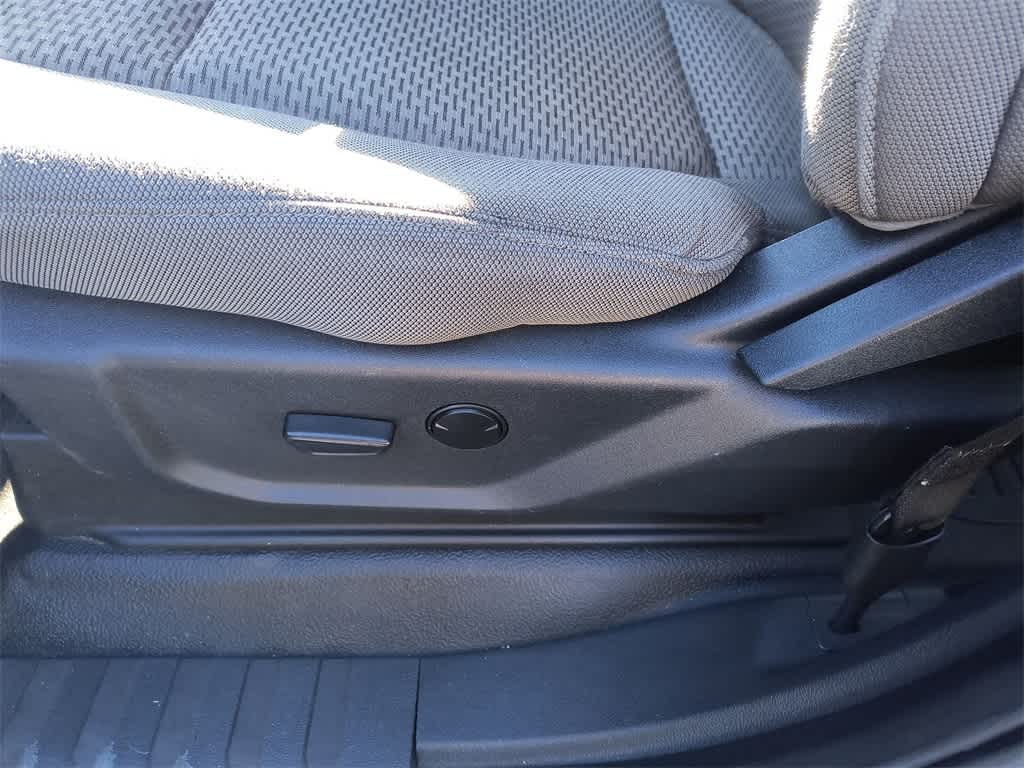 Thumbnail: 2022 Ford Econoline - 12