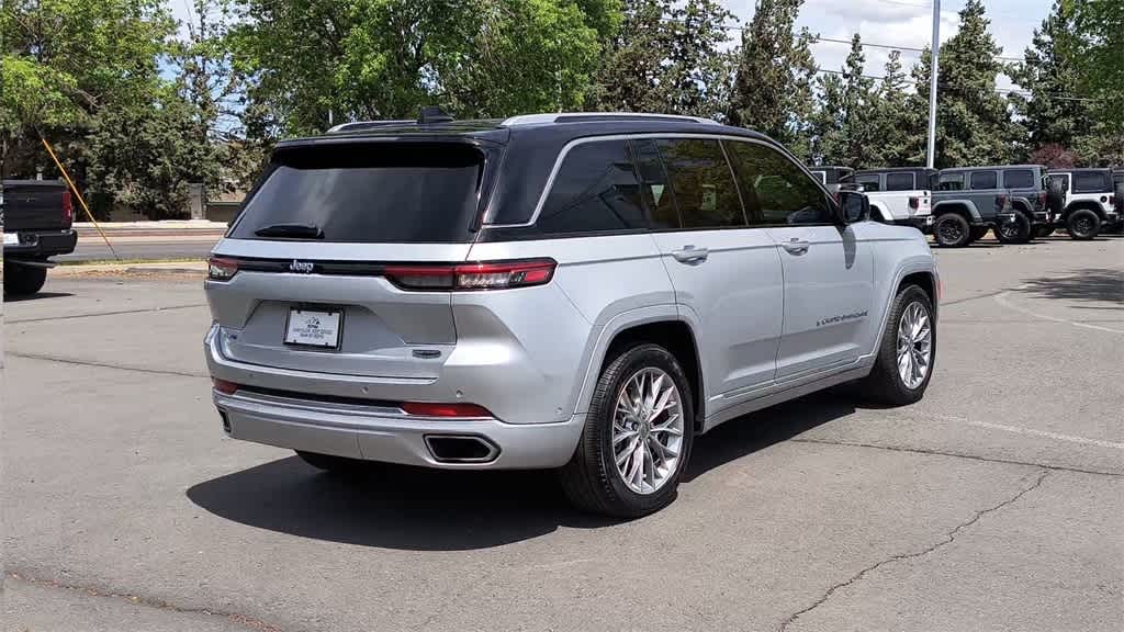 2022 Jeep Grand Cherokee Summit 4xe 8