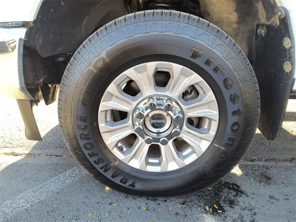 Thumbnail: 2022 Ford Econoline - 10