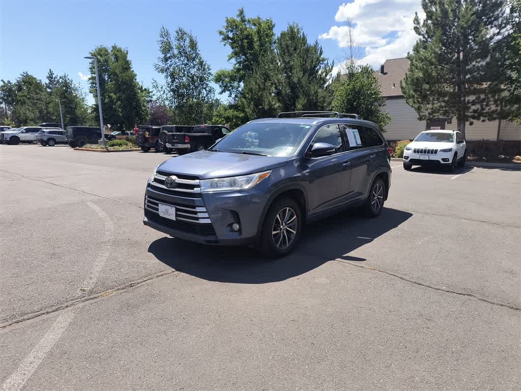 Thumbnail: 2017 Toyota Highlander - 2