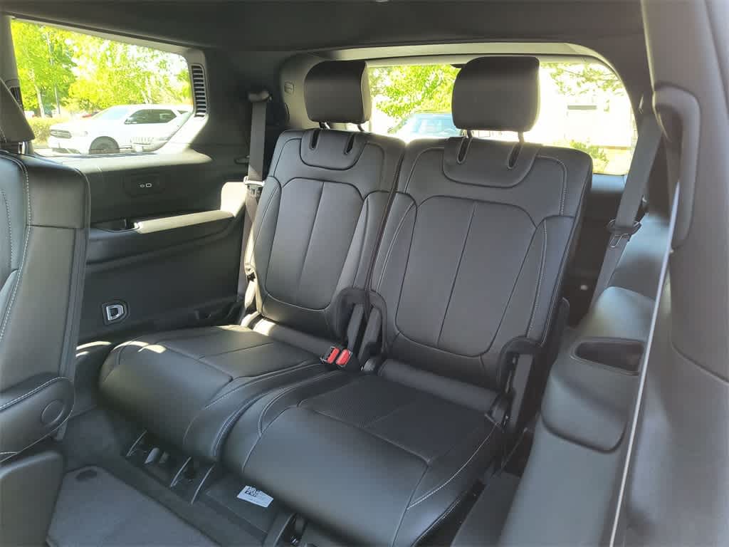 2025 Jeep Grand Cherokee L Limited Edition 24