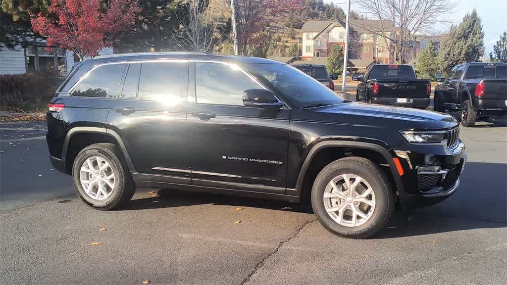 Thumbnail: 2023 Jeep Grand Cherokee - 2