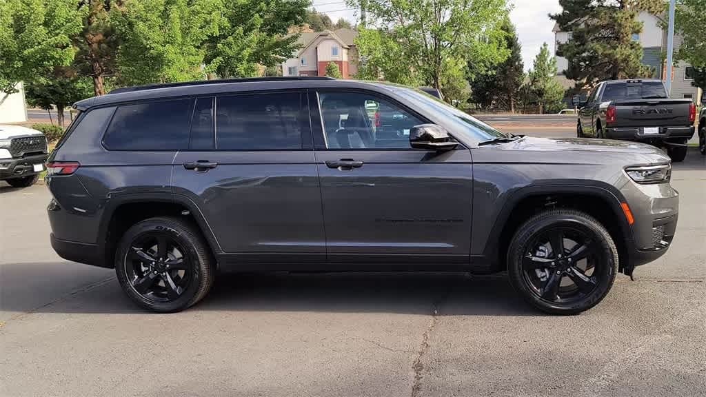 New 2025 Jeep Grand Cherokee L Altitude SUV