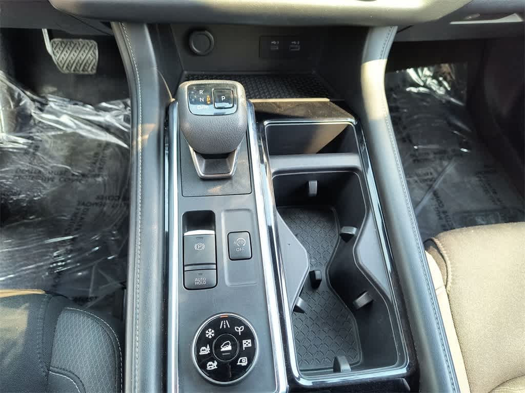 Thumbnail: 2023 Nissan Pathfinder - 19