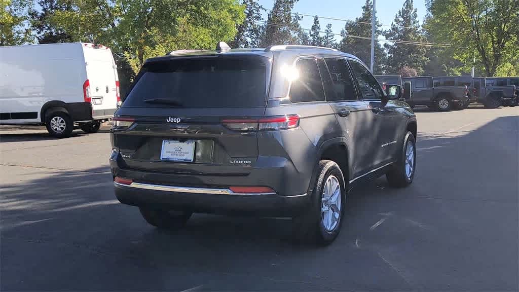 Thumbnail: 2025 Jeep Grand Cherokee - 8