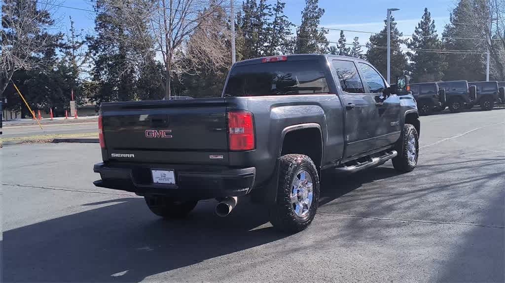 Thumbnail: 2019 GMC Sierra 3500 - 8