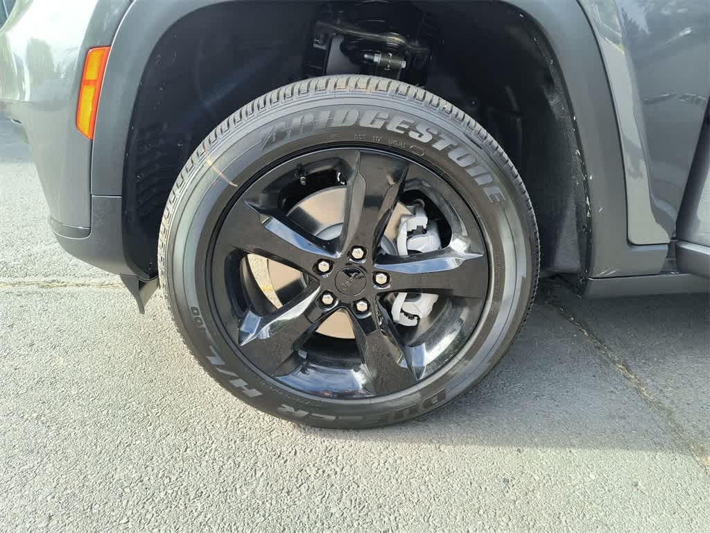 Thumbnail: 2025 Jeep Grand Cherokee L - 10