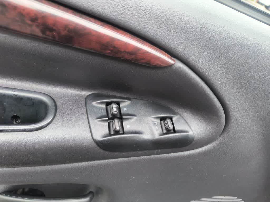 Thumbnail: 2002 Dodge Ram 2500 - 13