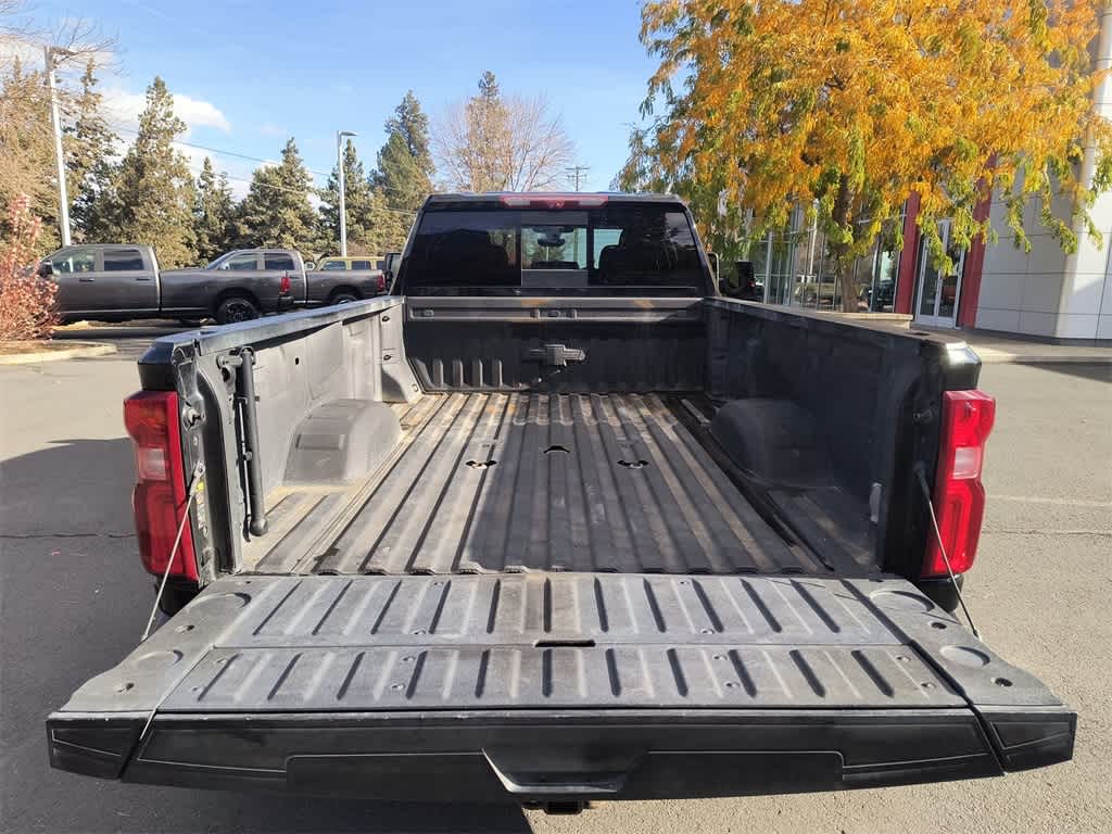 Thumbnail: 2022 Chevrolet Silverado 3500 - 24