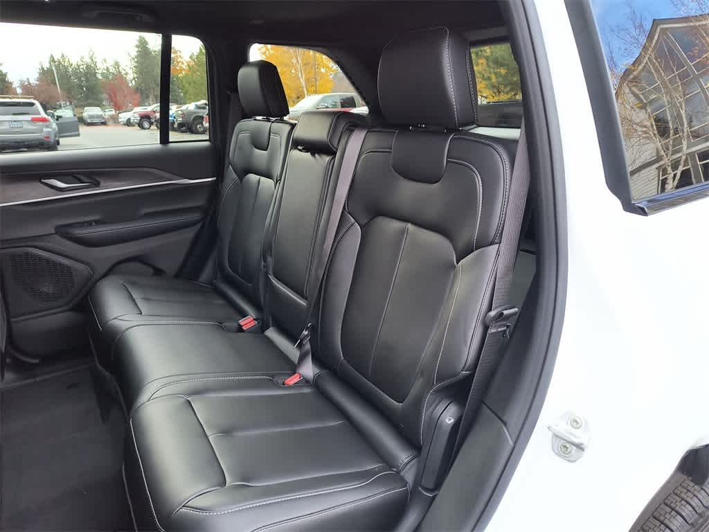 Thumbnail: 2025 Jeep Grand Cherokee - 23