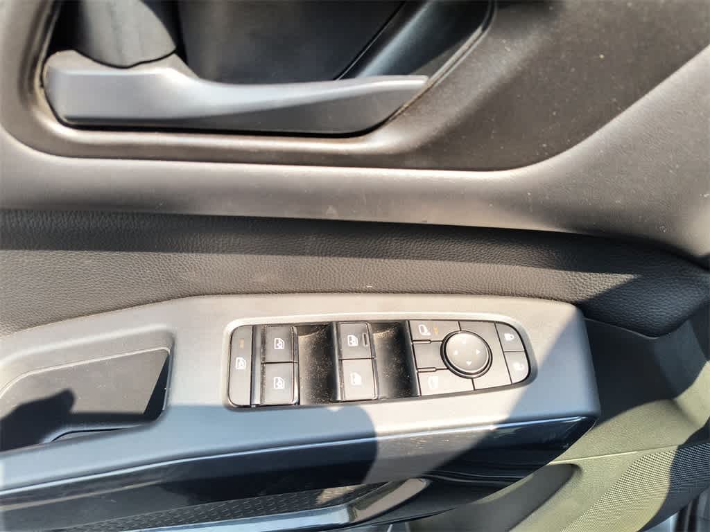 Thumbnail: 2023 Nissan Pathfinder - 13