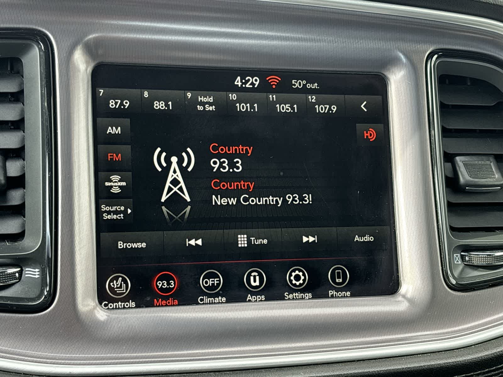 Thumbnail: 2021 Dodge Challenger - 16