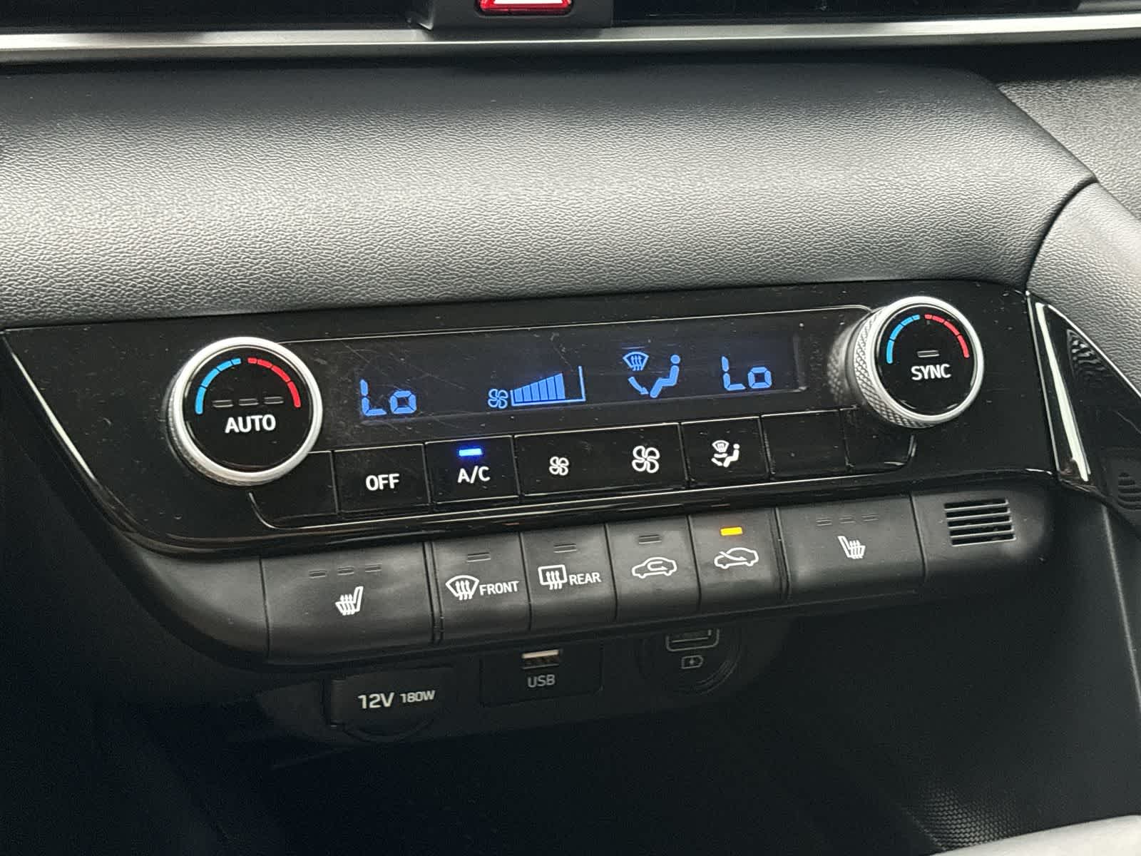 Thumbnail: 2021 Hyundai Elantra - 18