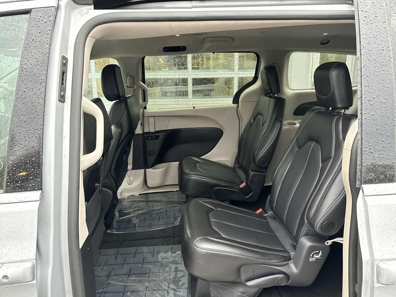 Thumbnail: 2024 Chrysler Pacifica - 11