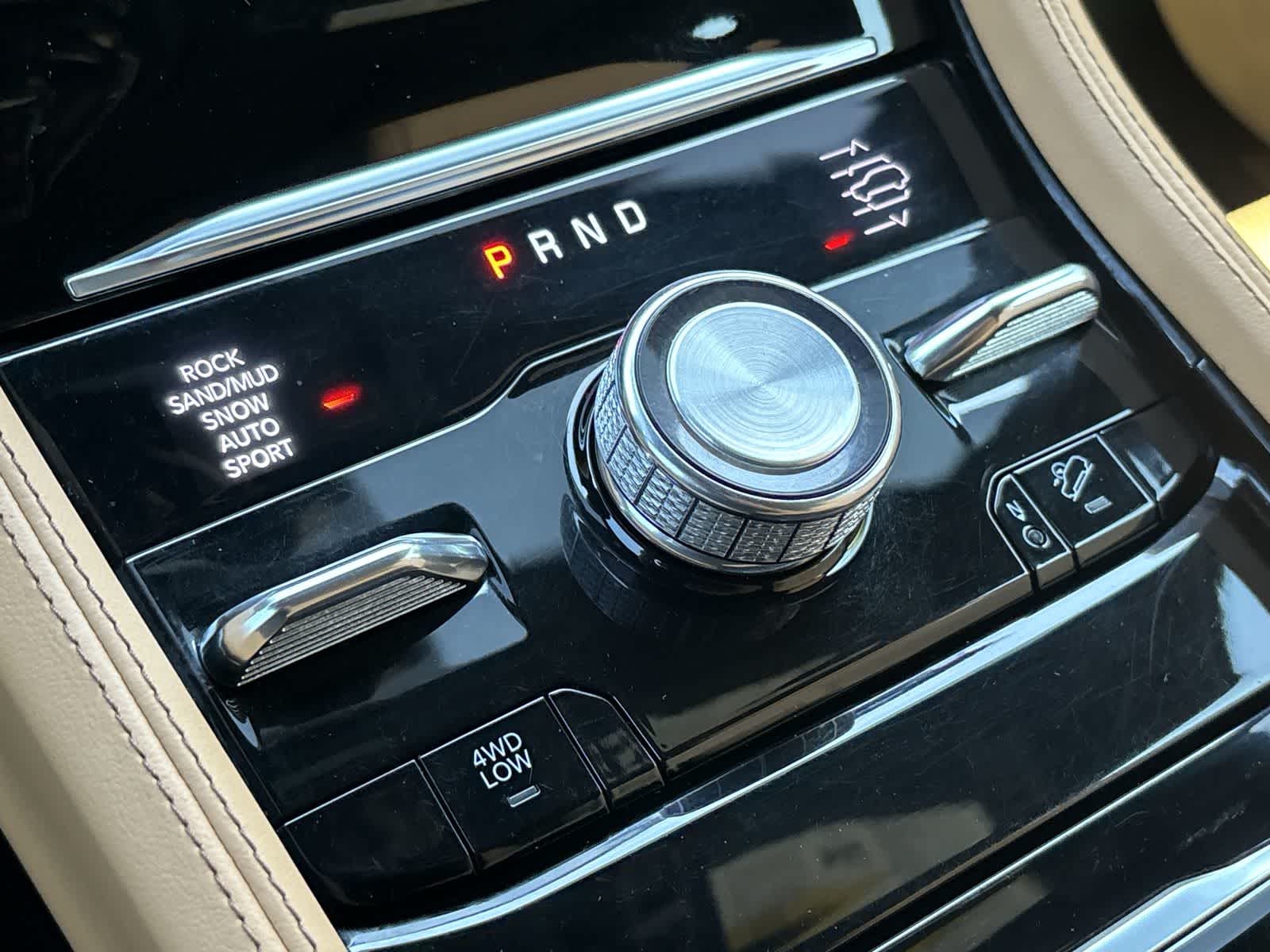 Thumbnail: 2021 Jeep Grand Cherokee L - 26