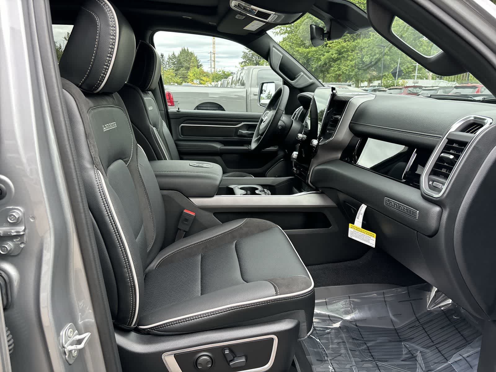 Thumbnail: 2026 RAM 1500 - 6