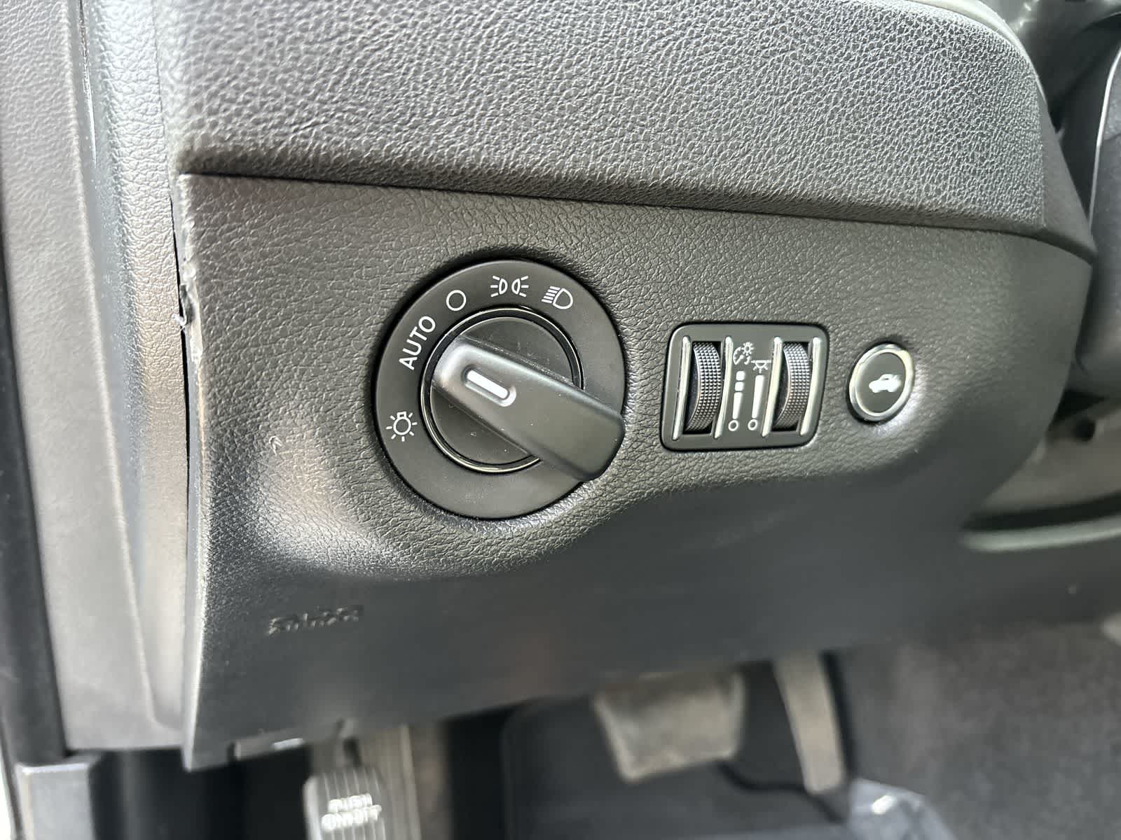 Thumbnail: 2022 Dodge Charger - 9