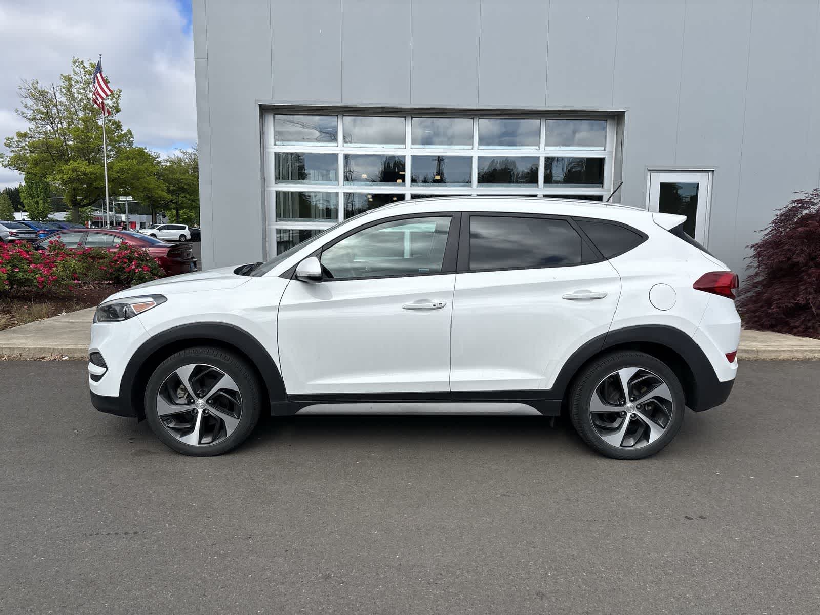 Thumbnail: 2017 Hyundai Tucson - 2
