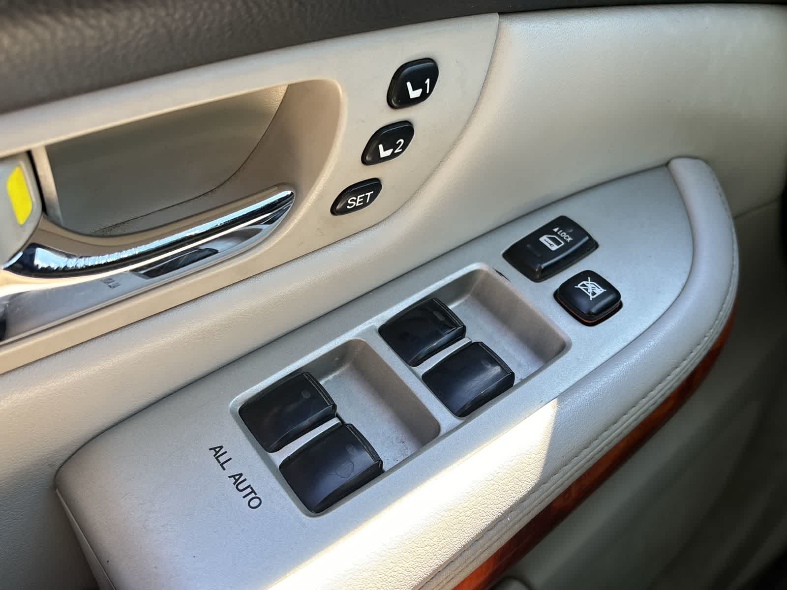 Thumbnail: 2006 Lexus RX - 21