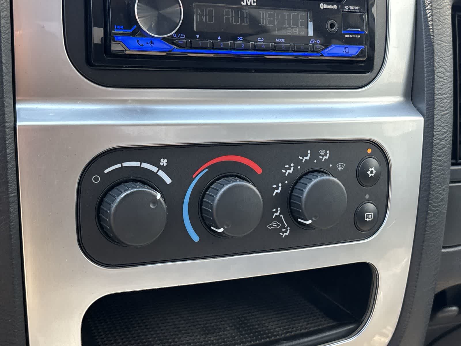 Thumbnail: 2004 Dodge Ram 2500 - 19