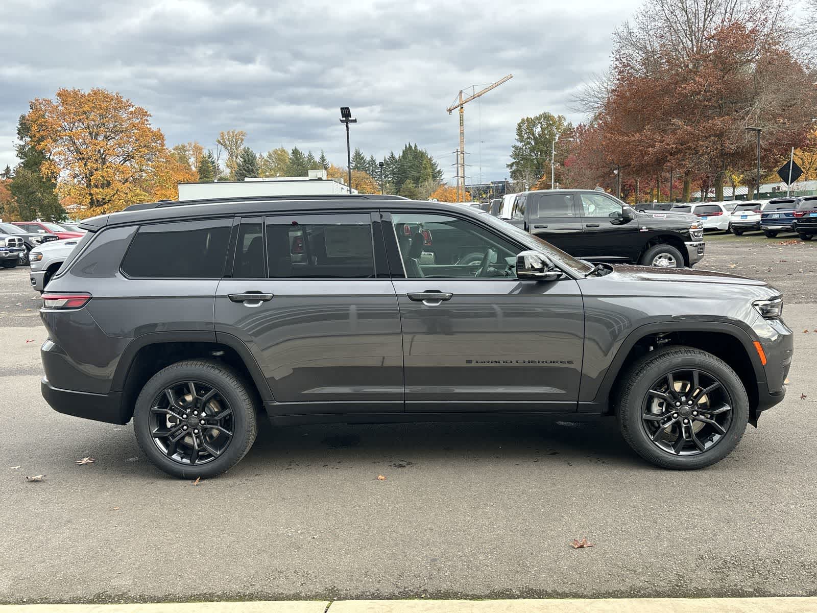 Thumbnail: 2025 Jeep Grand Cherokee L - 6