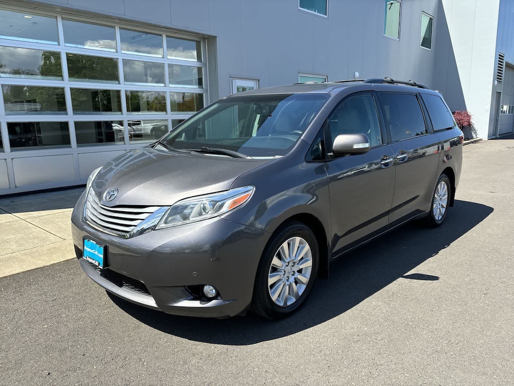 Used 2015 Toyota Sienna Limited Van