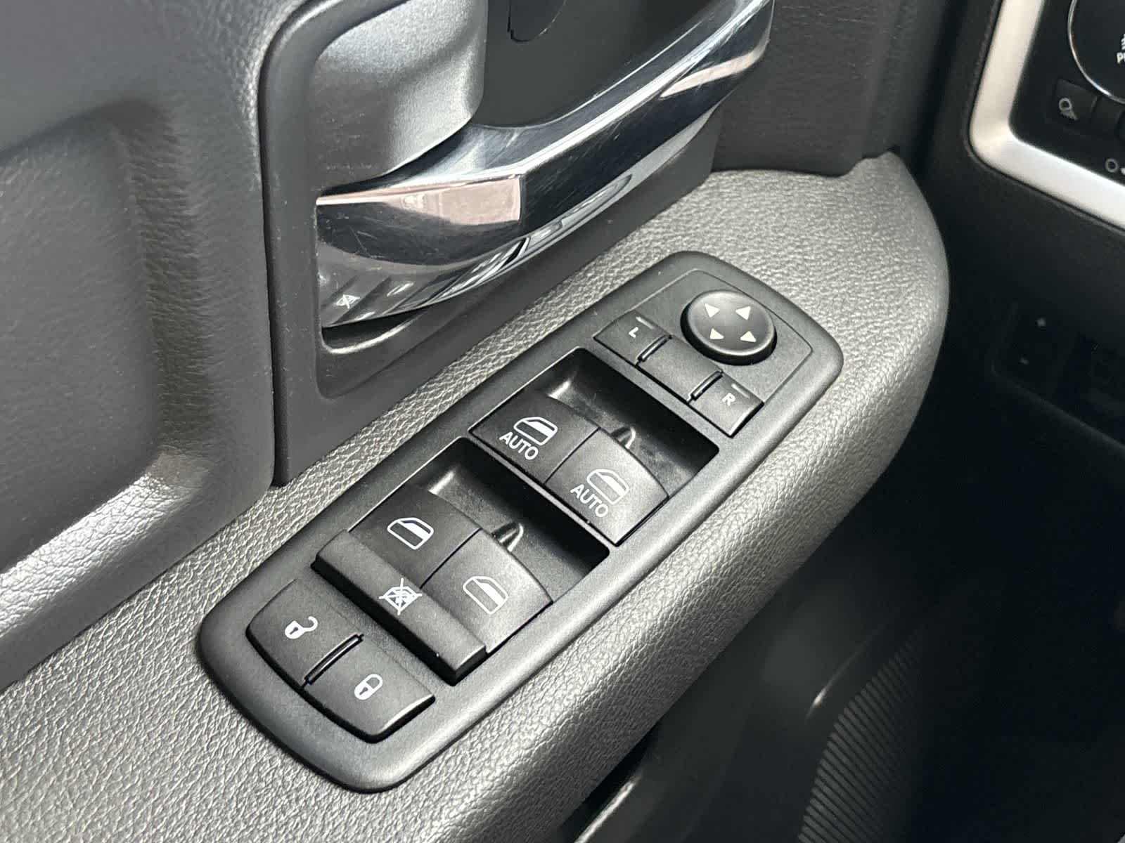 Thumbnail: 2012 RAM 1500 - 28