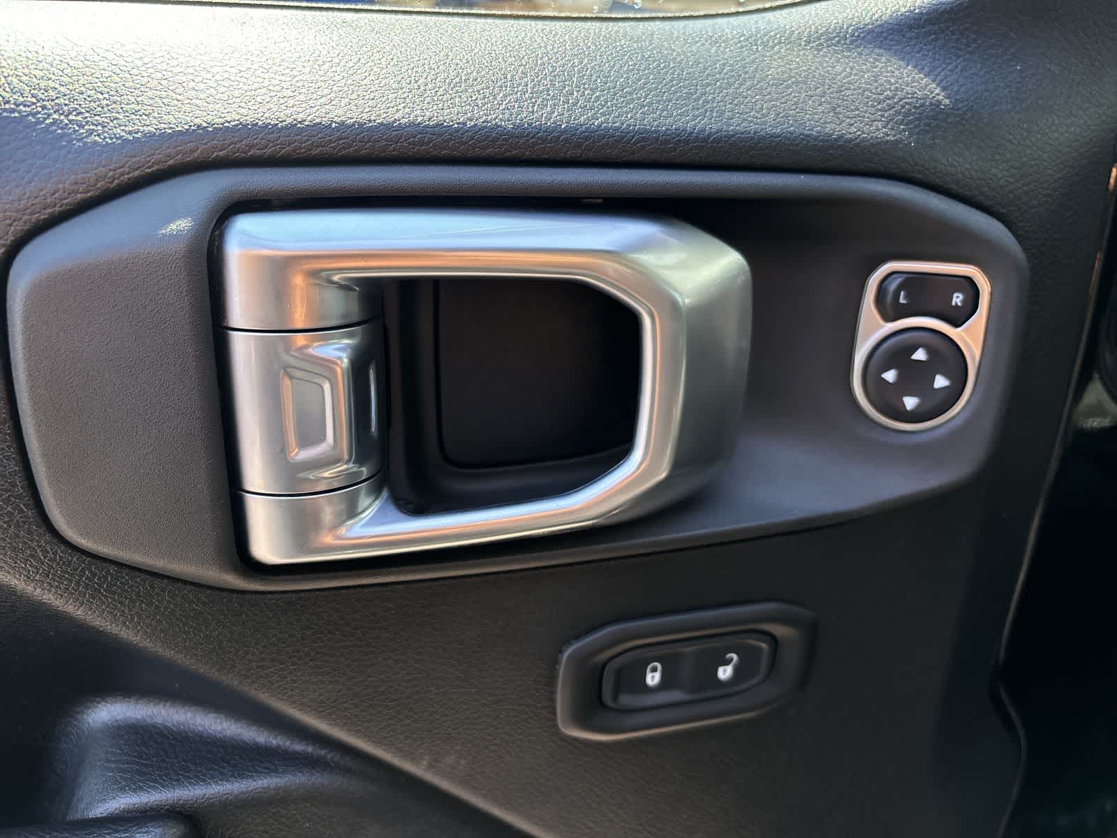 Thumbnail: 2021 Jeep Wrangler - 8