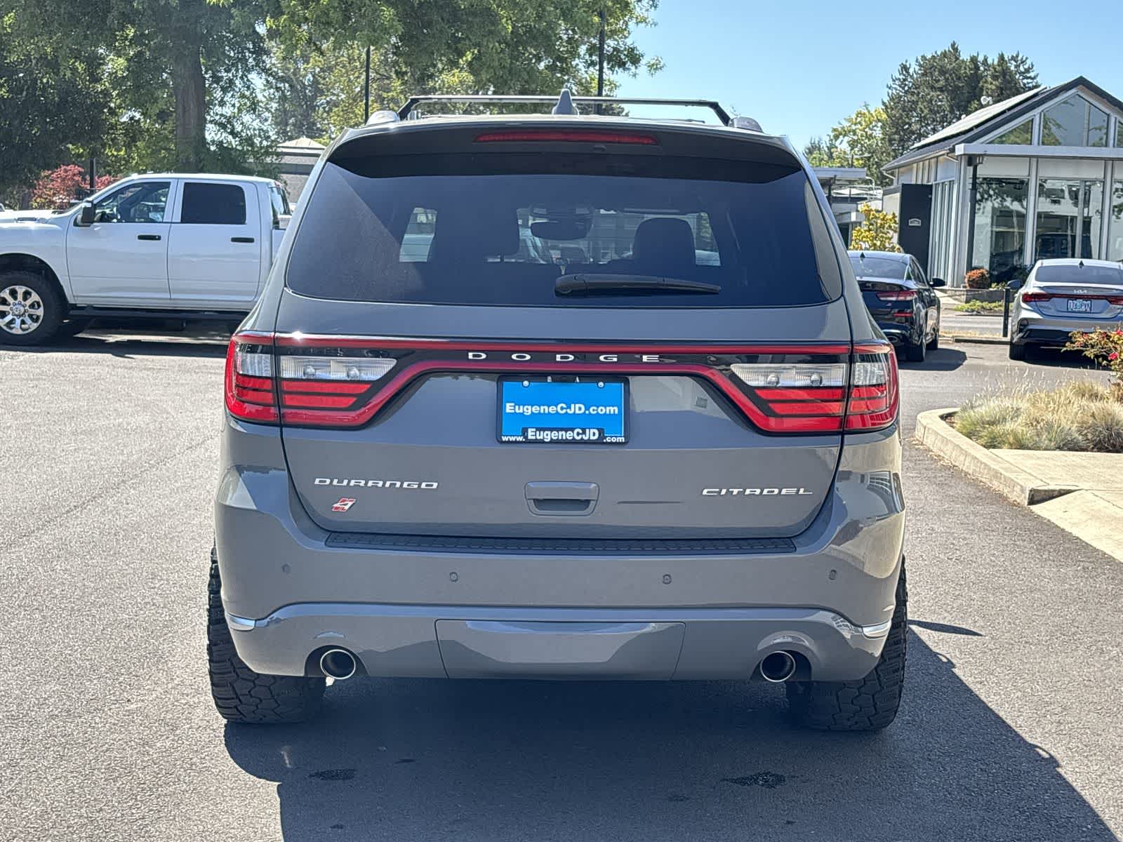 2022 Dodge Durango Citadel photo 3