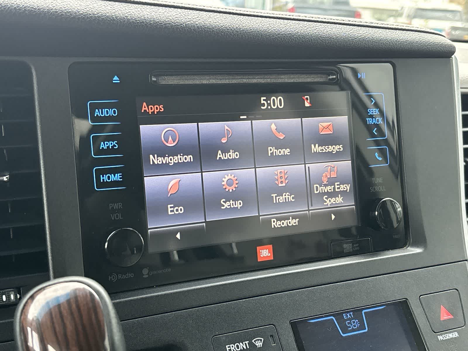 Thumbnail: 2015 Toyota Sienna - 14