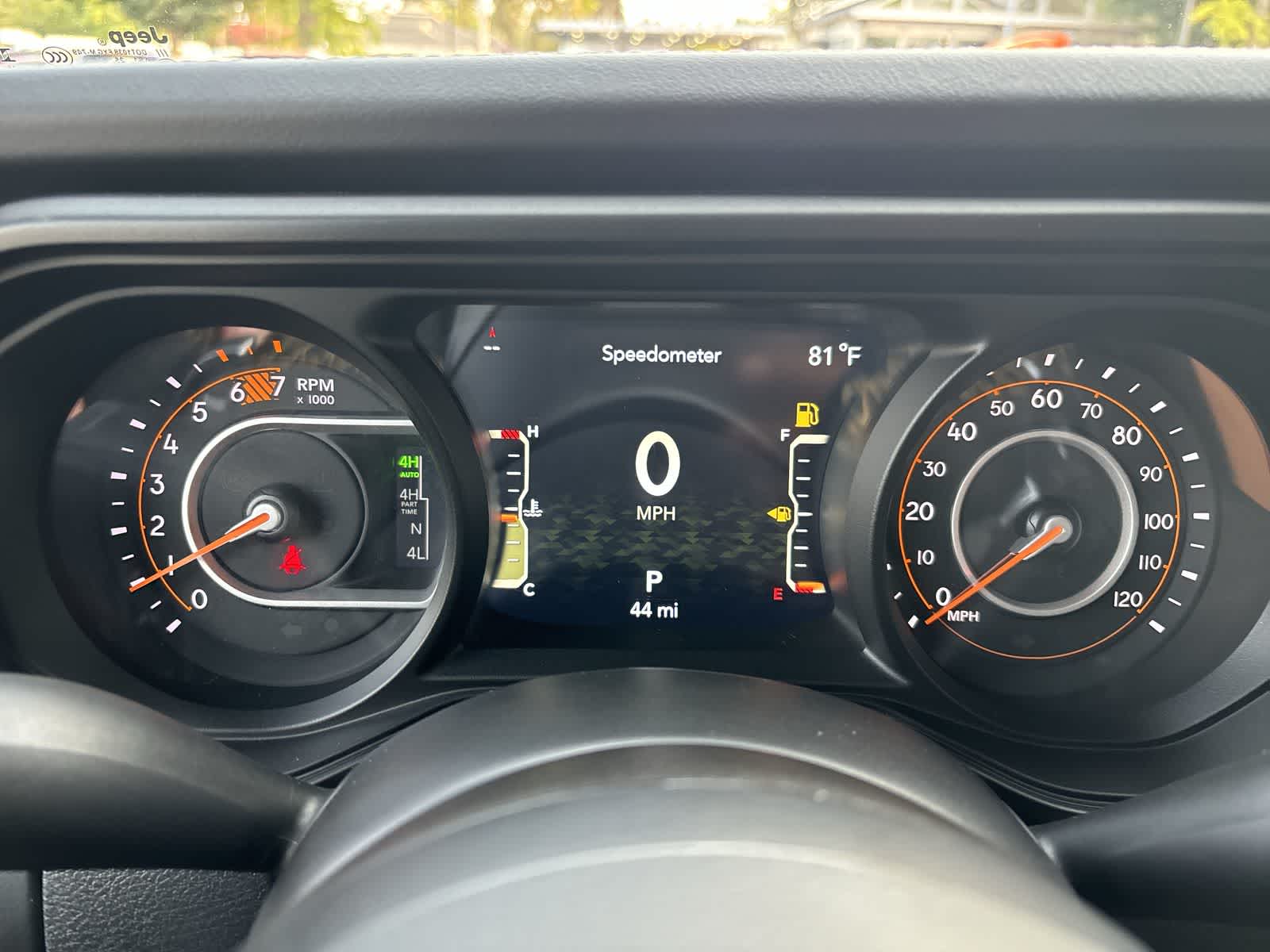 Thumbnail: 2025 Jeep Wrangler - 14