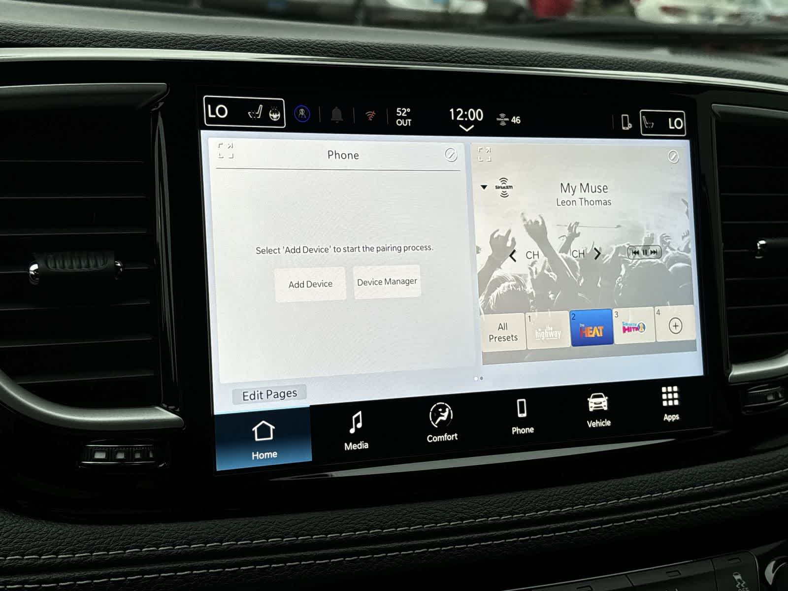 Thumbnail: 2026 Chrysler Pacifica - 17