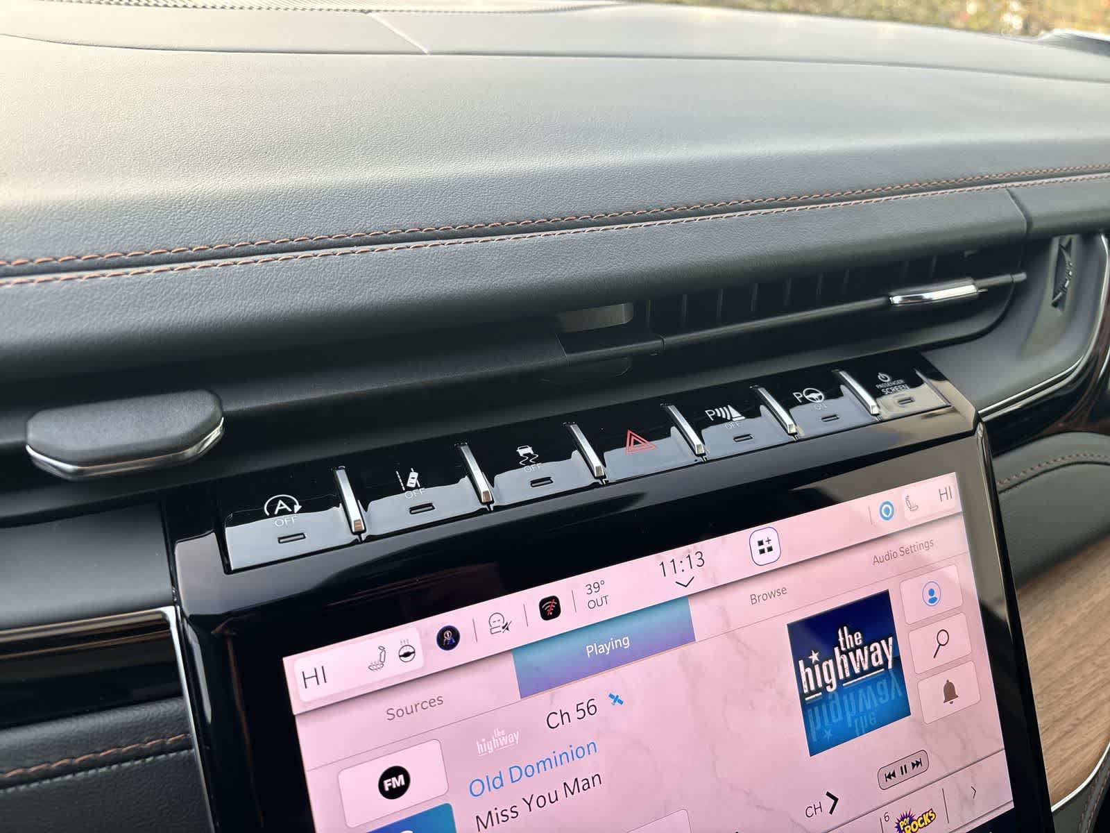 Thumbnail: 2025 Jeep Grand Cherokee - 16