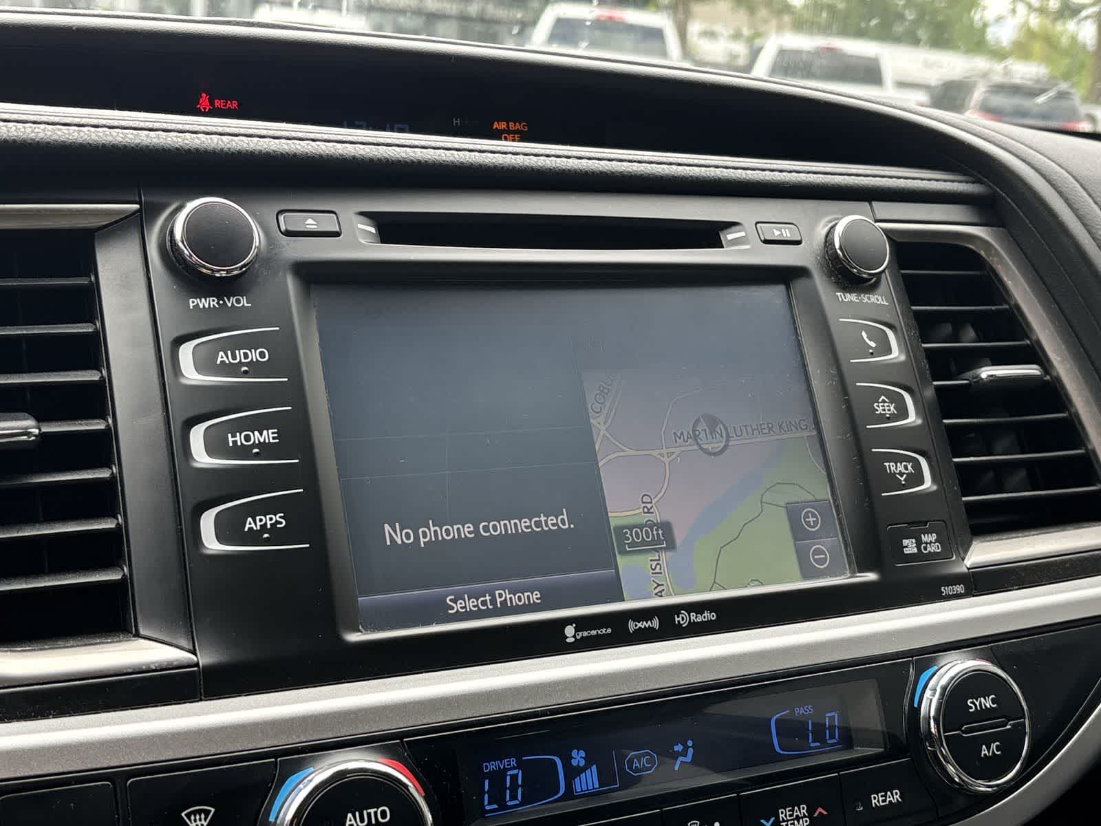 Thumbnail: 2019 Toyota Highlander - 12