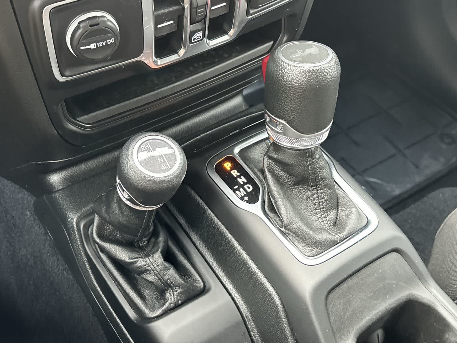 Thumbnail: 2023 Jeep Wrangler - 28