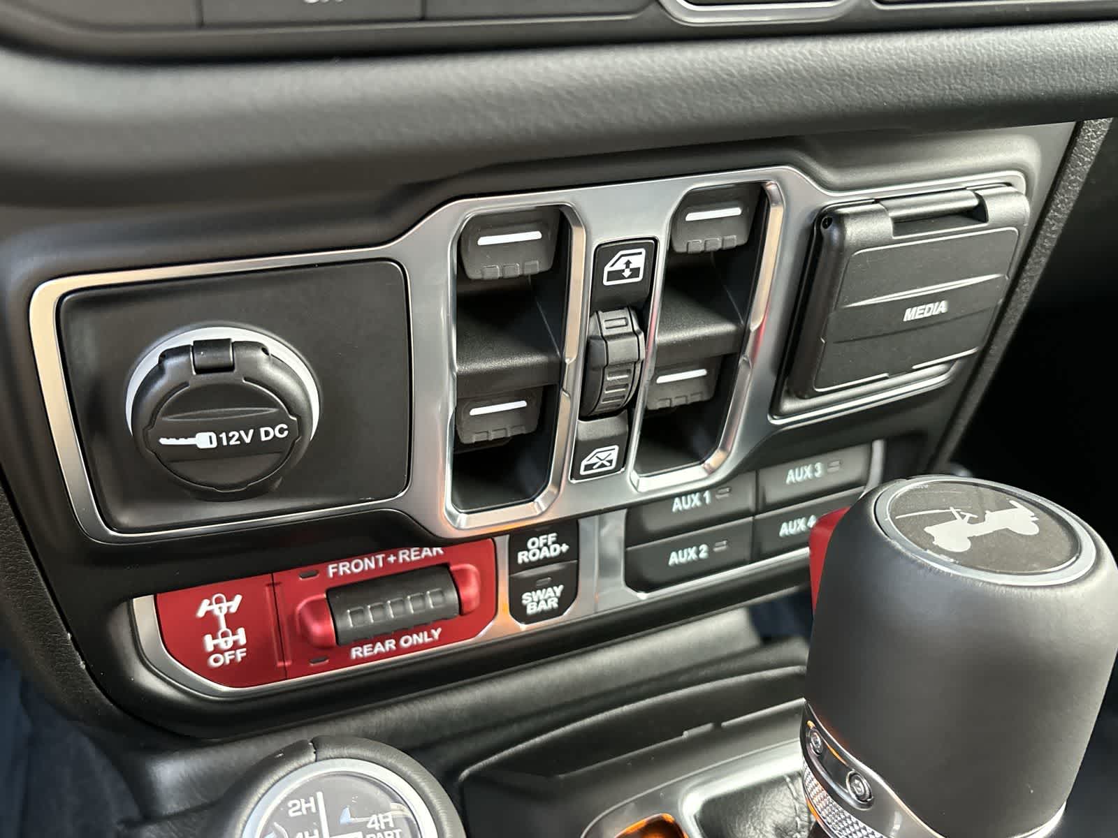 Thumbnail: 2026 Jeep Wrangler - 23