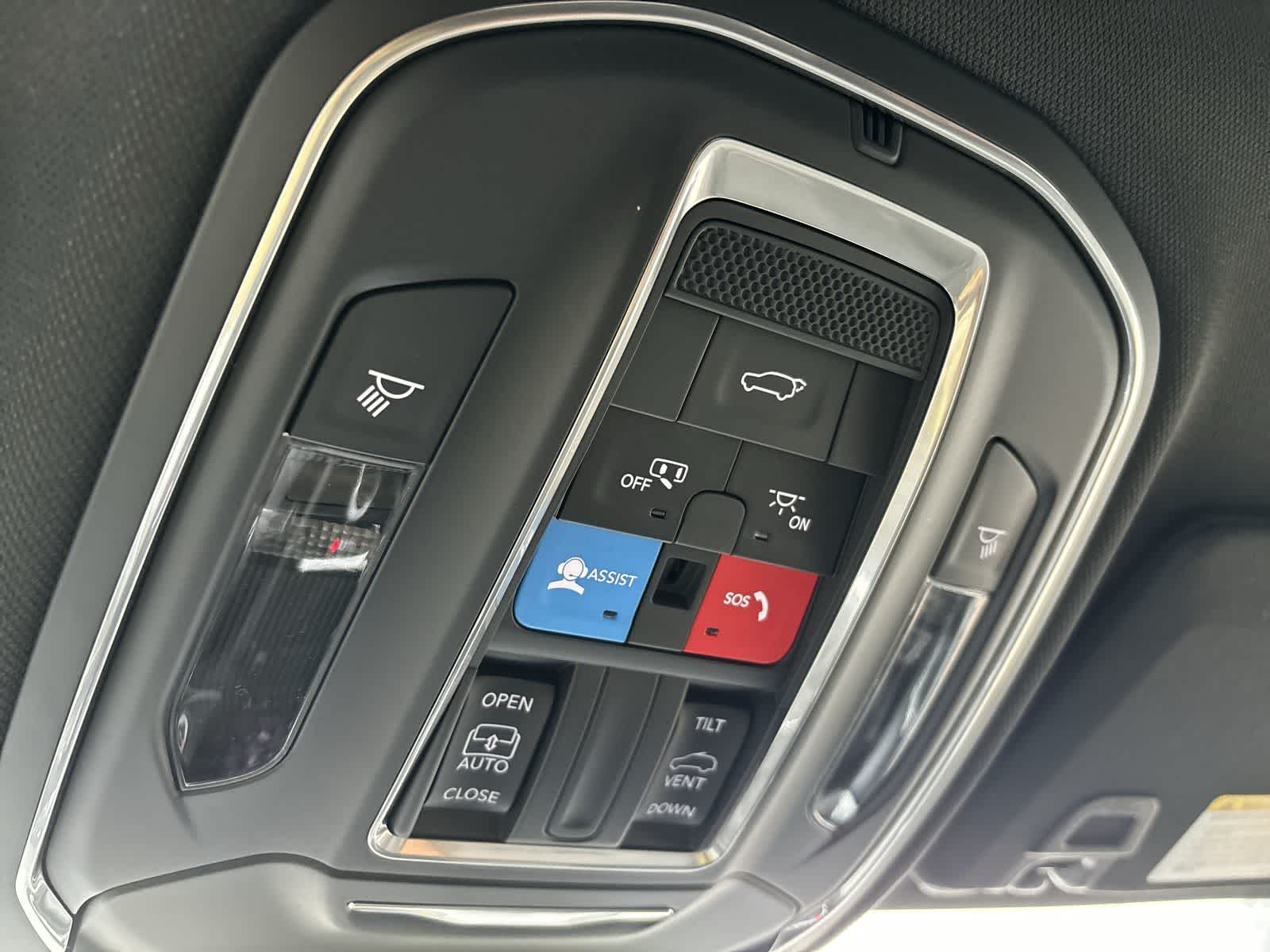 Thumbnail: 2025 Jeep Grand Cherokee - 24